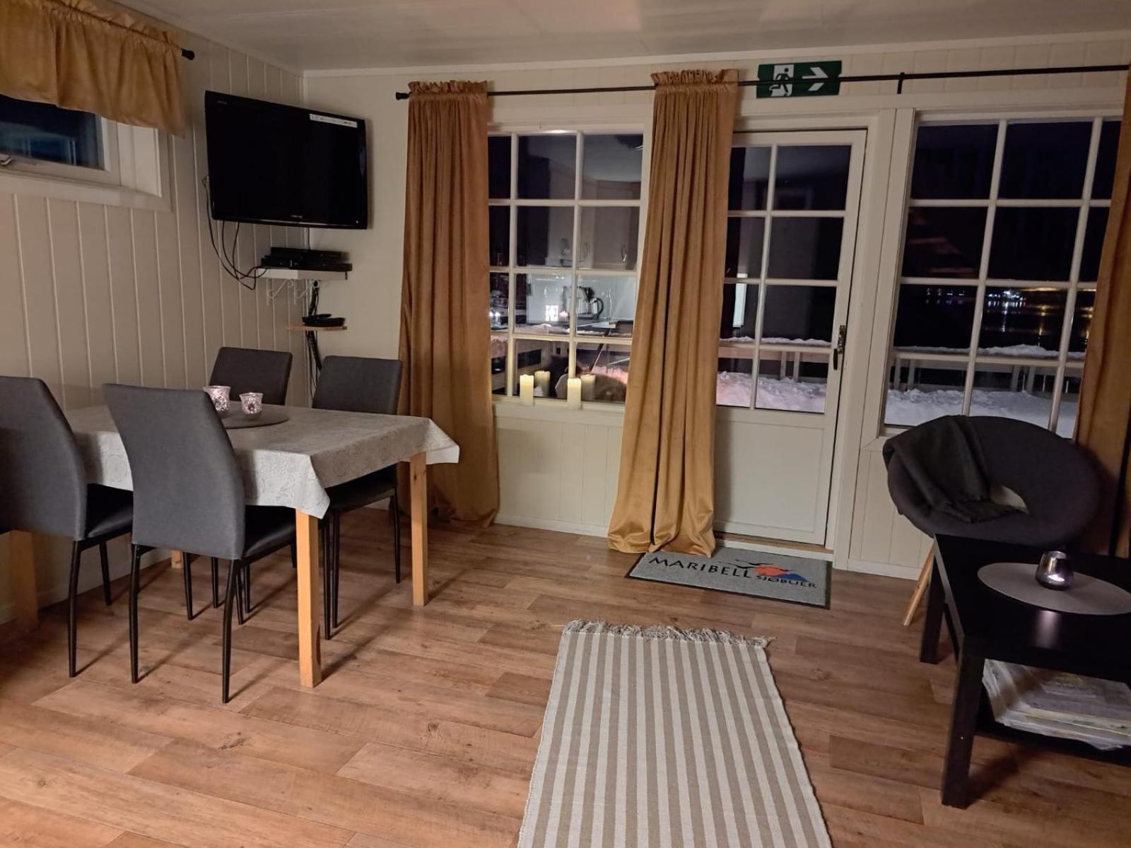 Ferienwohnung Maribell Sjobuer As Tromsø Exterior foto